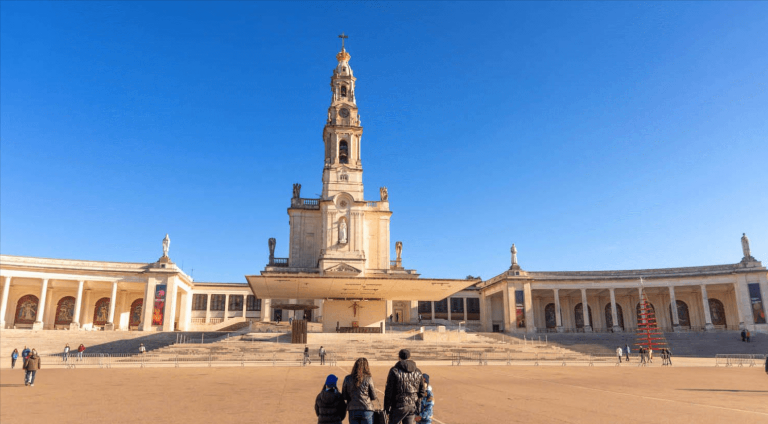 A Spiritual Journey to Fátima: What to Expect at Portugal’s Most Sacred Site